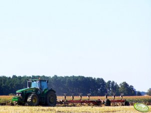 John Deere 8530