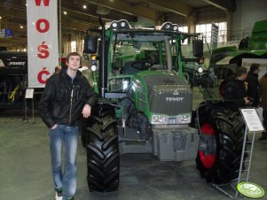 Fendt 211 Vario 