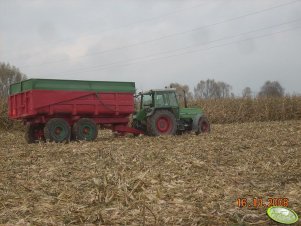 Fendt 308LSA z przyczepką