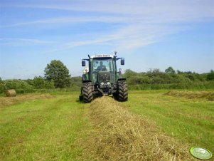 Fendt 312 Vario + Claas Rollant 255RC