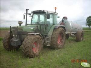 Fendt 511 z beczką Garant