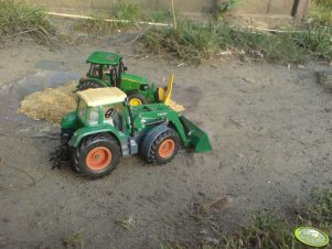 Fendt 714 Vario & John Deere 5720