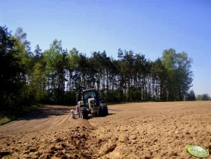 Fendt 714 Vario TMS + Monosem