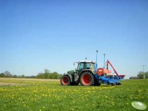 Fendt 714 Vario TMS + Monosem