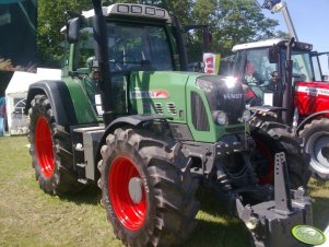 Fendt  714