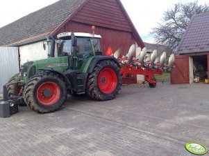 Fendt 820 + Pług Gregoire Besson RY47