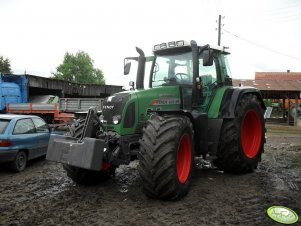 Fendt 820 