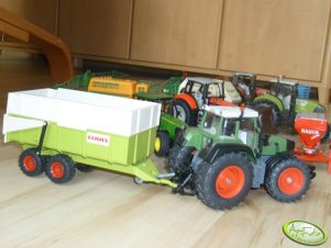 Fendt 930Vario + przyczepa Claasa.