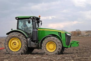 John Deere 8310 R