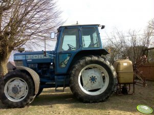 Ford 7710 + opryskiwacz 