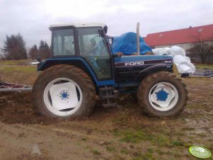 Ford 8240