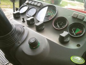 Gniazdo zapalniczki w Zetorze 7340