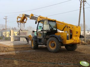 JCB 535