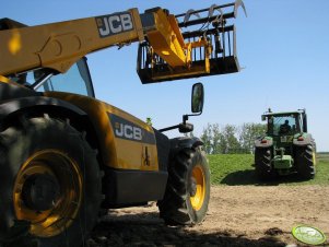 JCB 541-70 