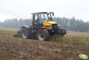 JCB Fastrac 2135 + UG Atlas