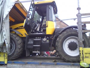 JCB Fastrac 3220