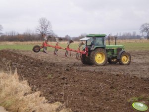 JD 3140 + Krone Mustang 2+1+1