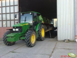 JD 5620 + 2x Pronar