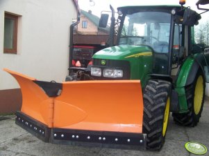 JD 5820 + Pronar Kacper PU-2100