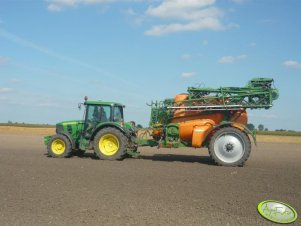 JD 6330 + Opryskiwacz  AMAZONE 