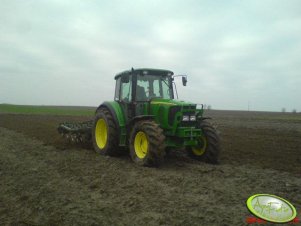 JD 6420SE + bomet