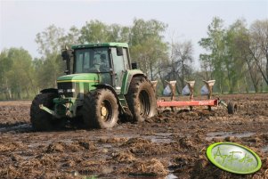 JD 6910 S + Kverneland