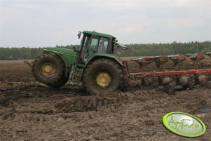 JD 6910 S + Kverneland