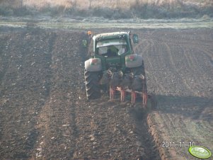 JD 6920s & Kuhn