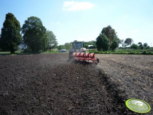 JD 7720 + Kuhn Varimaster 122