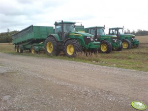 JD 7820 + 2x JD 6910