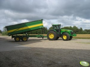 JD 7820