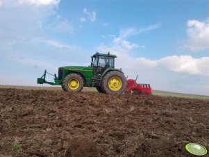 JD 8100 + Kret plow