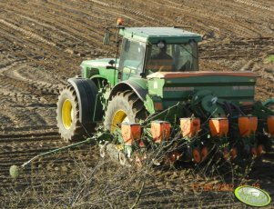 JD 8320 + Amazone