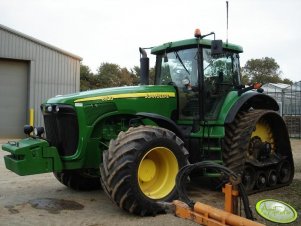 JD 8520 Half-Track