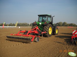 JD + Kuhn Cultimer 300