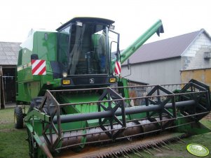 John Deere 1075