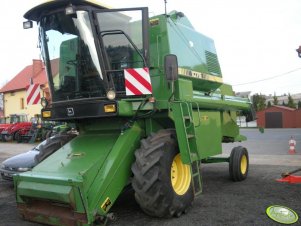 John Deere 1075