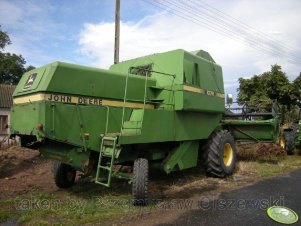 John Deere 1075