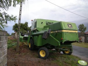 John Deere 1075