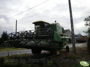 John Deere 1075