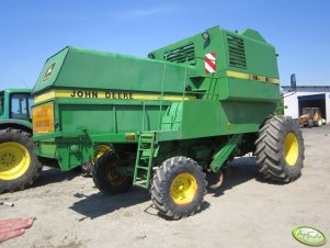 John Deere 1166