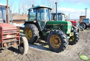 John Deere 1640