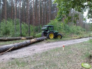 John Deere 1640