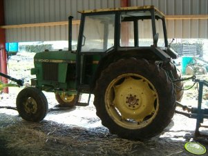 John Deere 2040