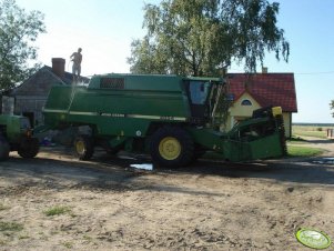 John Deere 2054