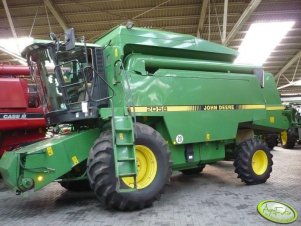 John Deere 2058