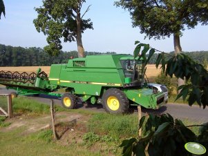 John Deere 2064