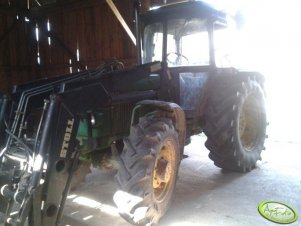 John Deere 2140