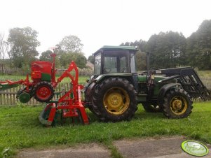 John Deere 2140