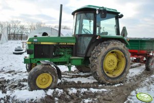 John Deere 2250